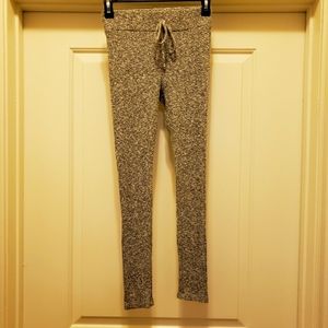 - Fashion Nova leggings